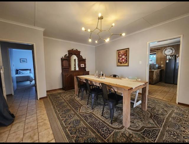 5 BEDROOM HOUSE FOR SALE IN VANDERBIJLPARK SE 3